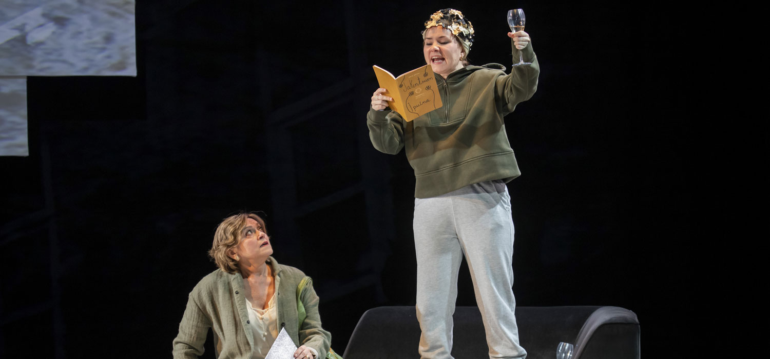 Sabes que las flores de plástico nunca han vivido, ¿verdad?