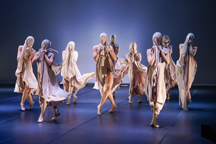 África Guzman Dance Project-Danza en armonía
