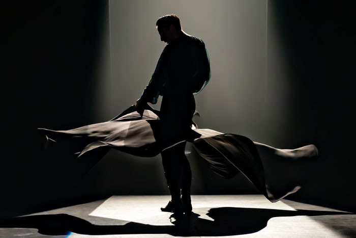 Irreverente-Alejandro Lara Dance Project