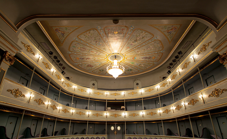 Visitas teatralizadas al Real Coliseo de Carlos III