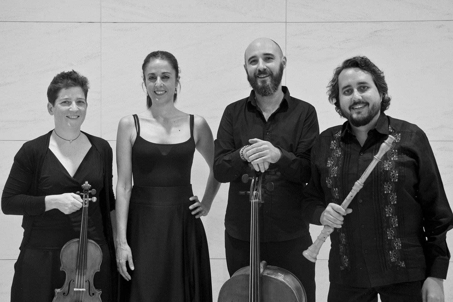 ELISABETH HETHERINGTON  Y  PÉRGAMO ENSEMBLE