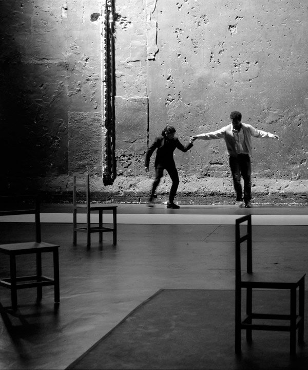 THE VALLEY OF ASTONISHMENT (EL VALLE DEL ASOMBRO) / Peter Brook y Marie-Hélène Estienne / Théâtre des Bouffes du Nord