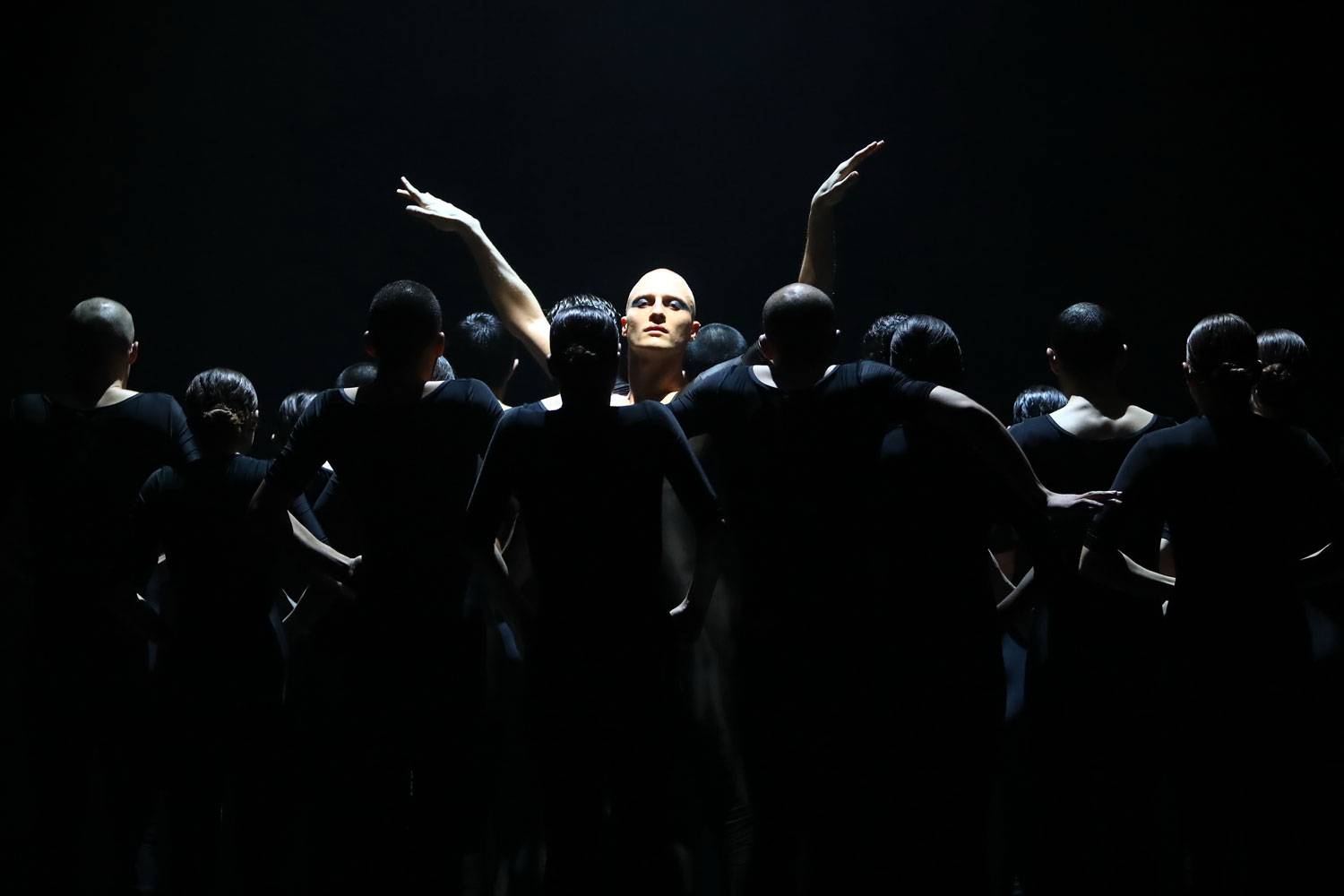 The Look, de Sharon Eyal George & Zalman y Black Milk, de Ohad Naharin