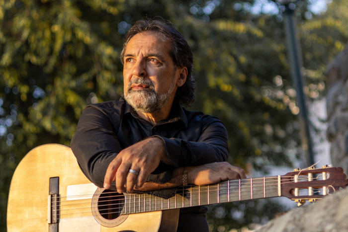 Agustín Carbonell “El Bola” - De Oro y Marfil